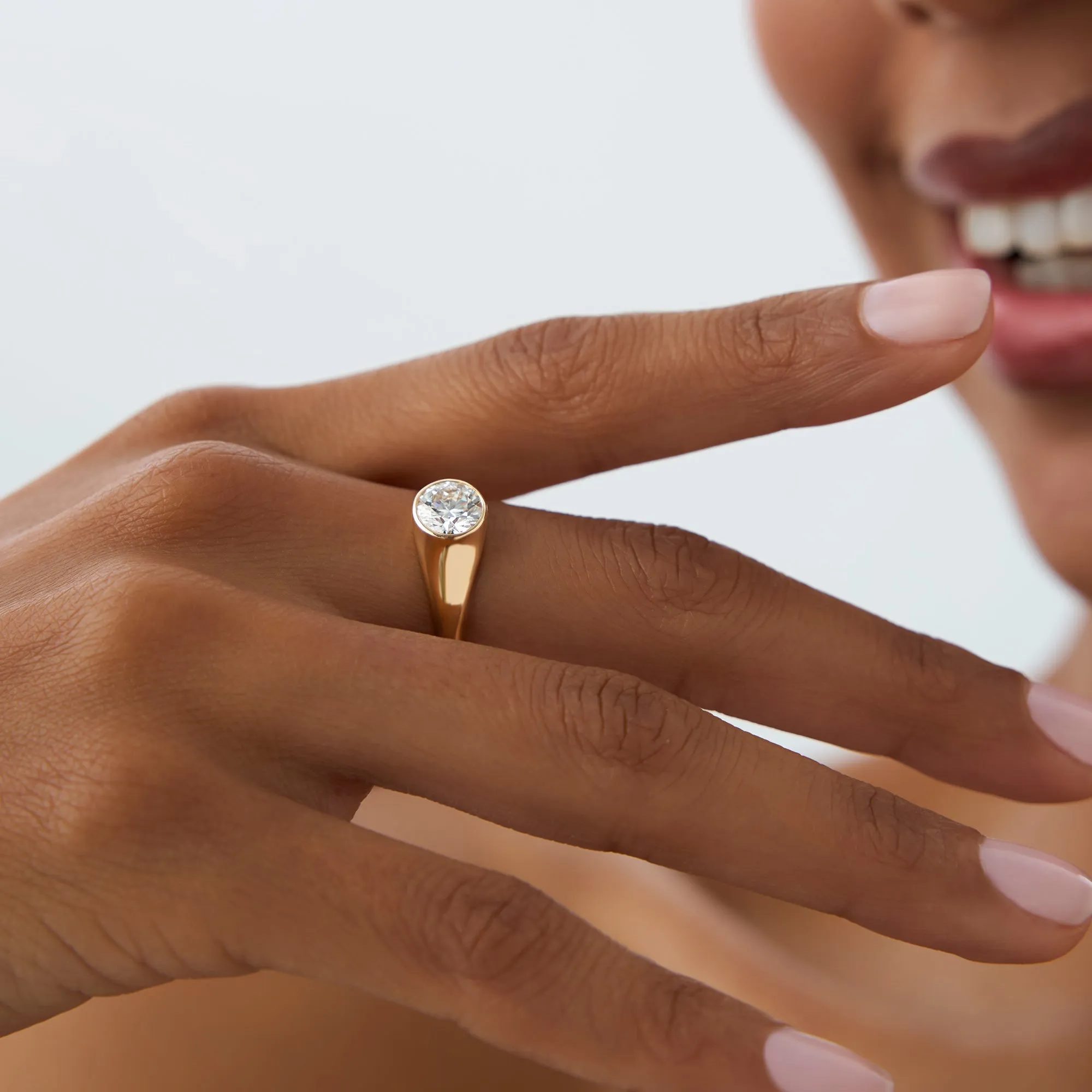 1.00 ctw Round Shaped Lab Grown Diamond Ring - Image 2