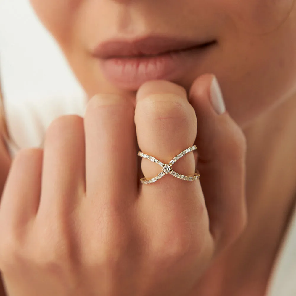 Baguette Round Diamond Crisscross Ring - Image 7