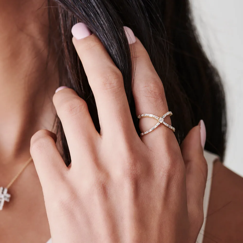 Baguette Round Diamond Crisscross Ring - Image 4