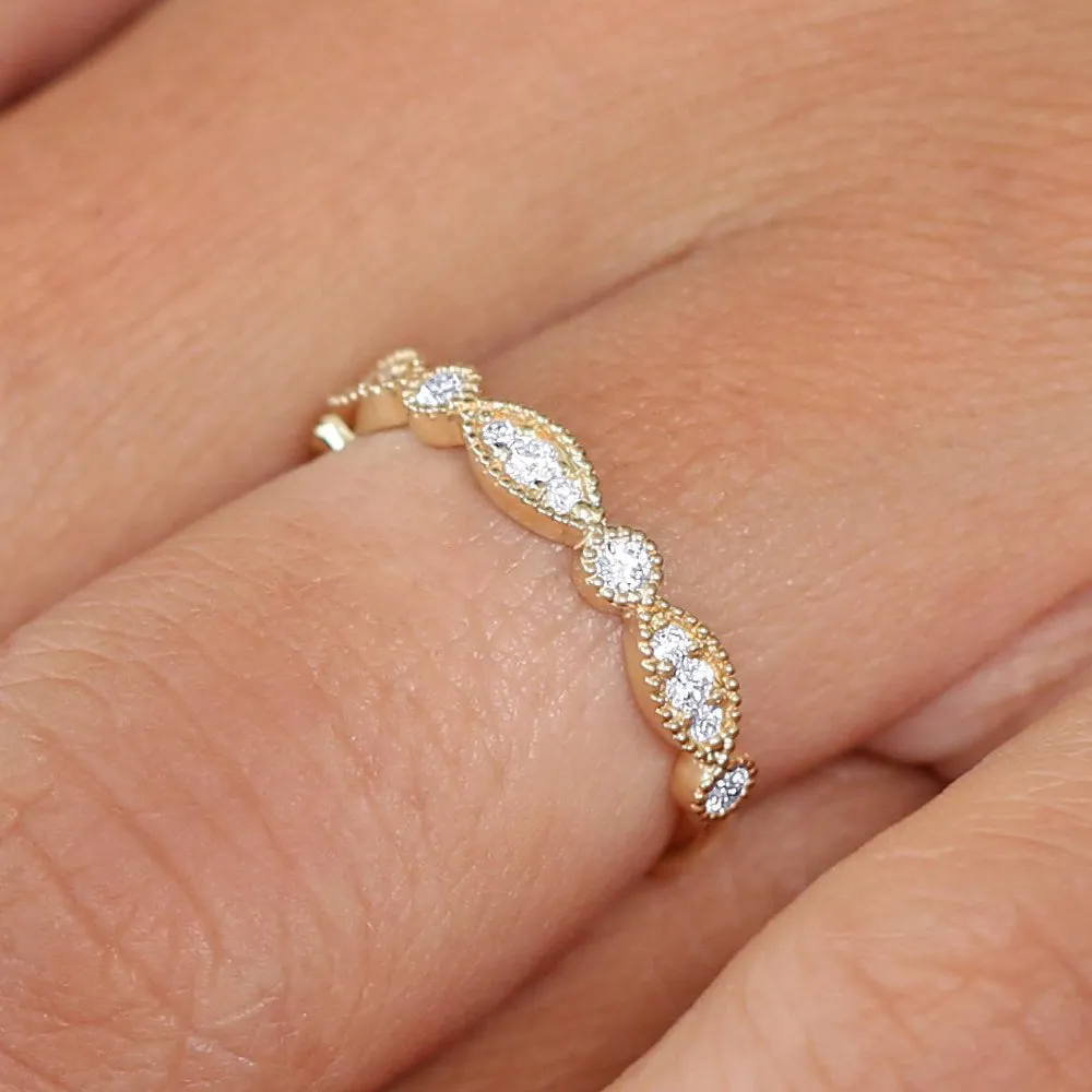 Gold Vintage Style Diamond Wedding Ring - Image 2