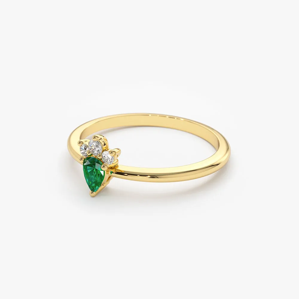 Mini Emerald and Diamond Ring - Image 4