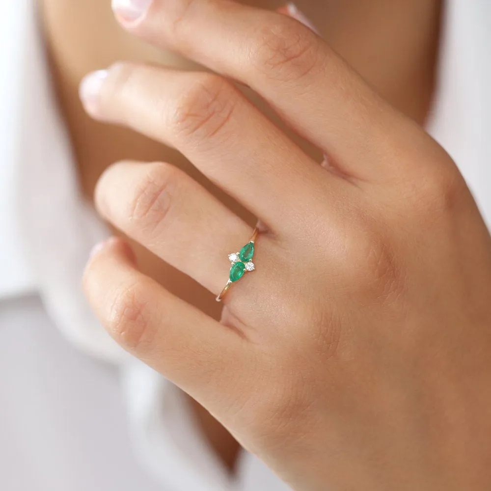 Pear Shape Emerald and Diamond Cluster Ring - Image 2