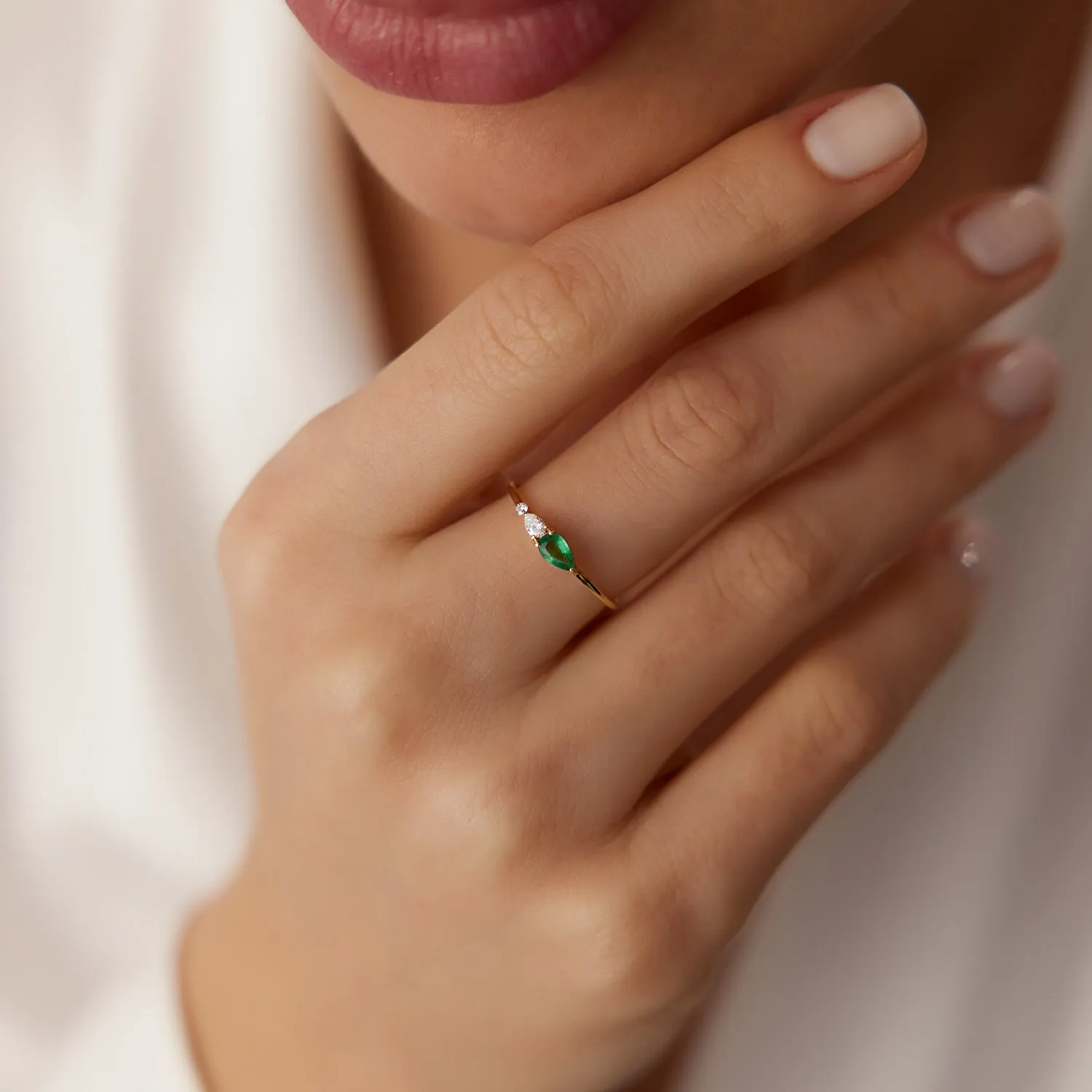 Pear Shape Emerald and Diamond Ring - Image 3