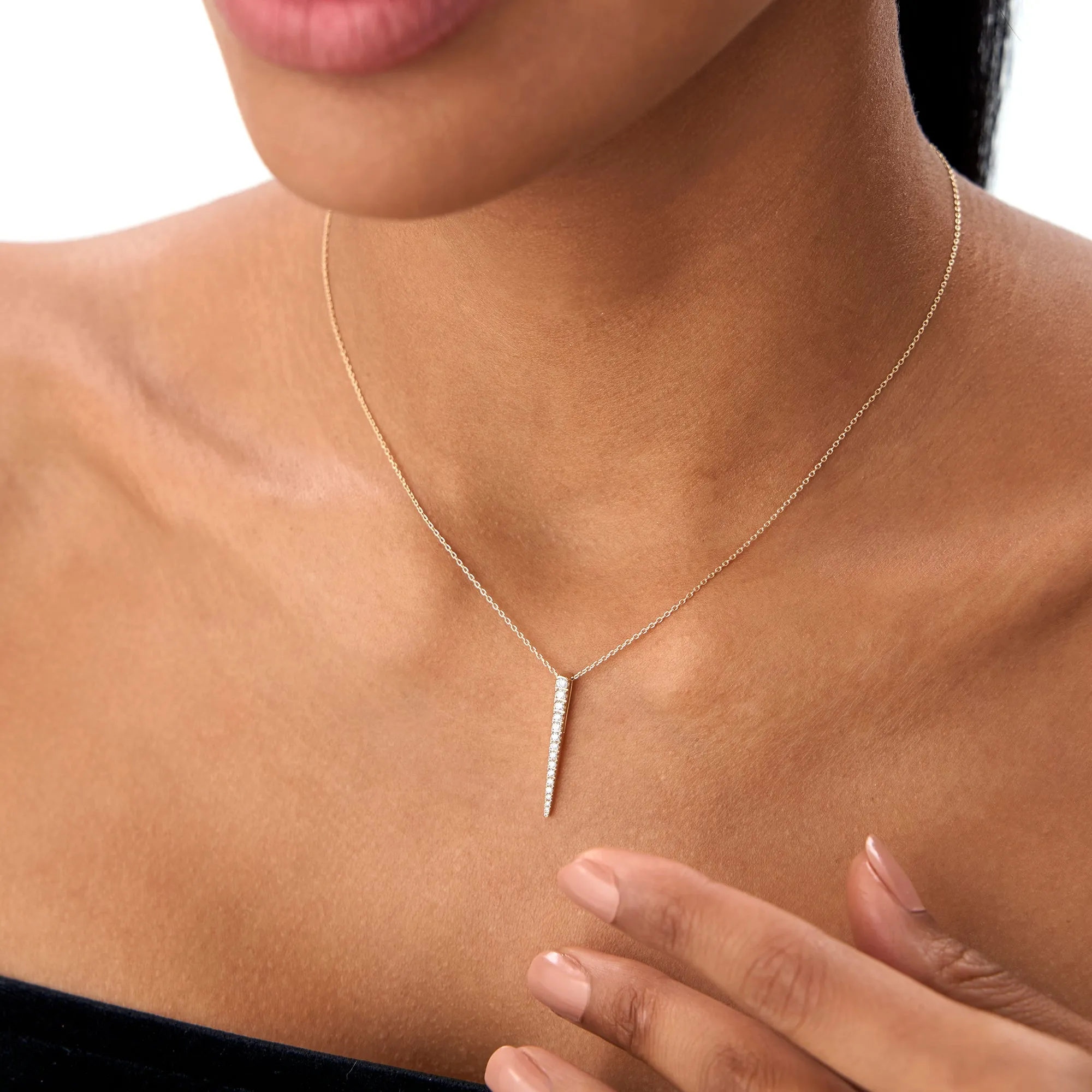 Tapered Diamond Bar Necklace - Image 4